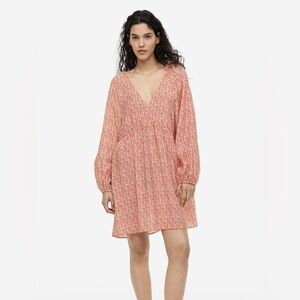 H&M Red Patterned V-Neck Dress(NWOT)
